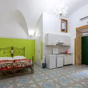 Nacity , Napoli Italia