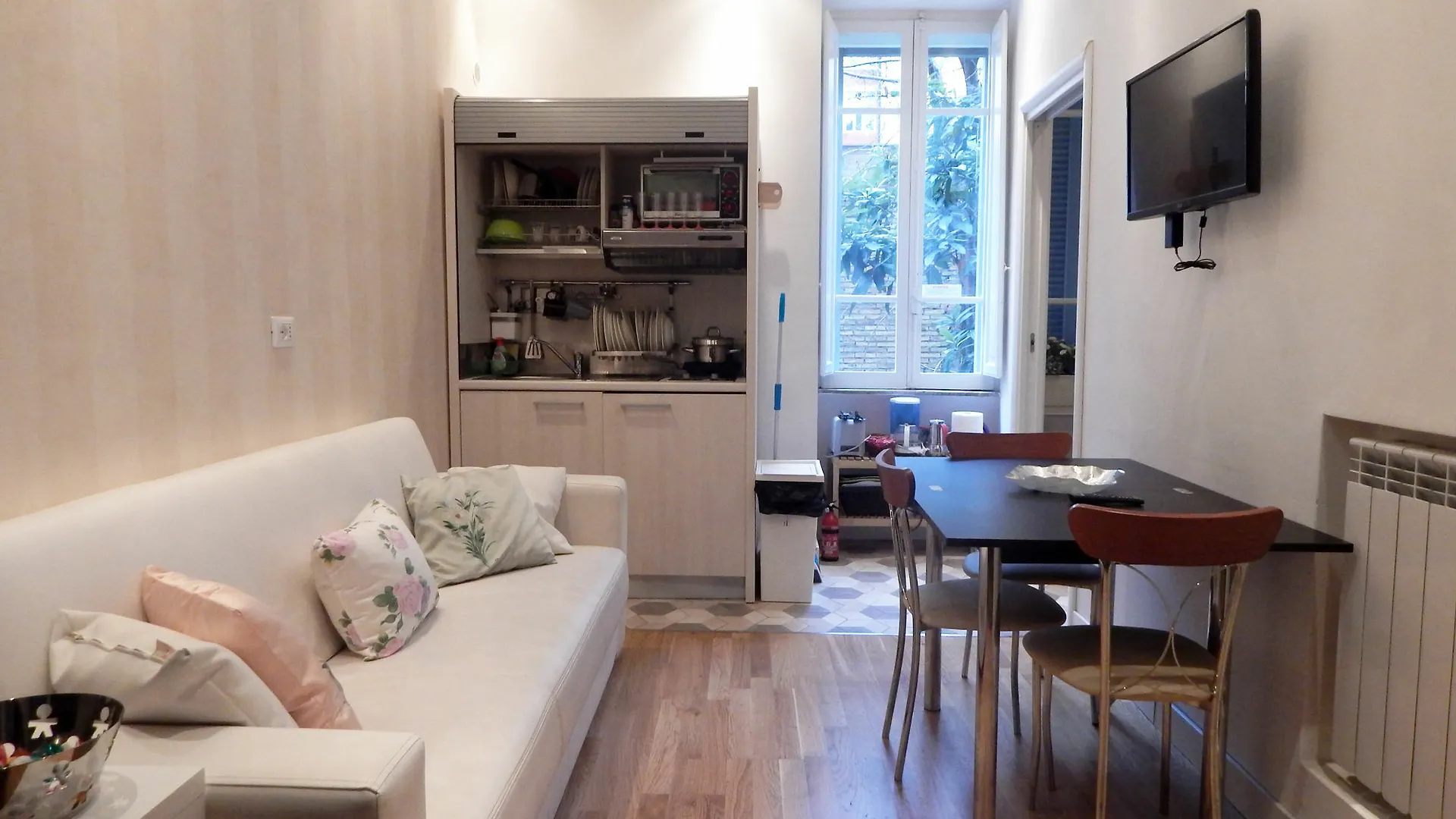 Sweet Rome Apartment